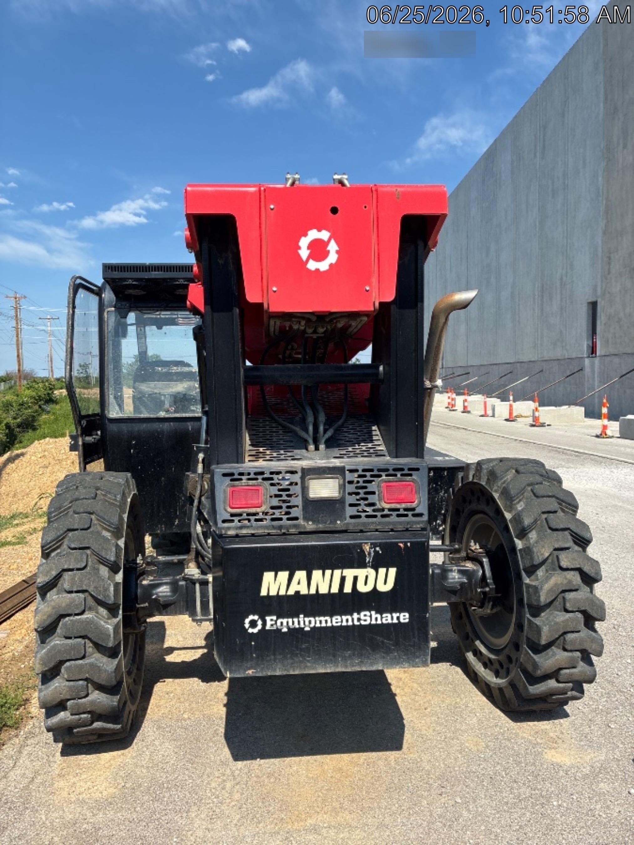 2022 MANITOU MTA10055