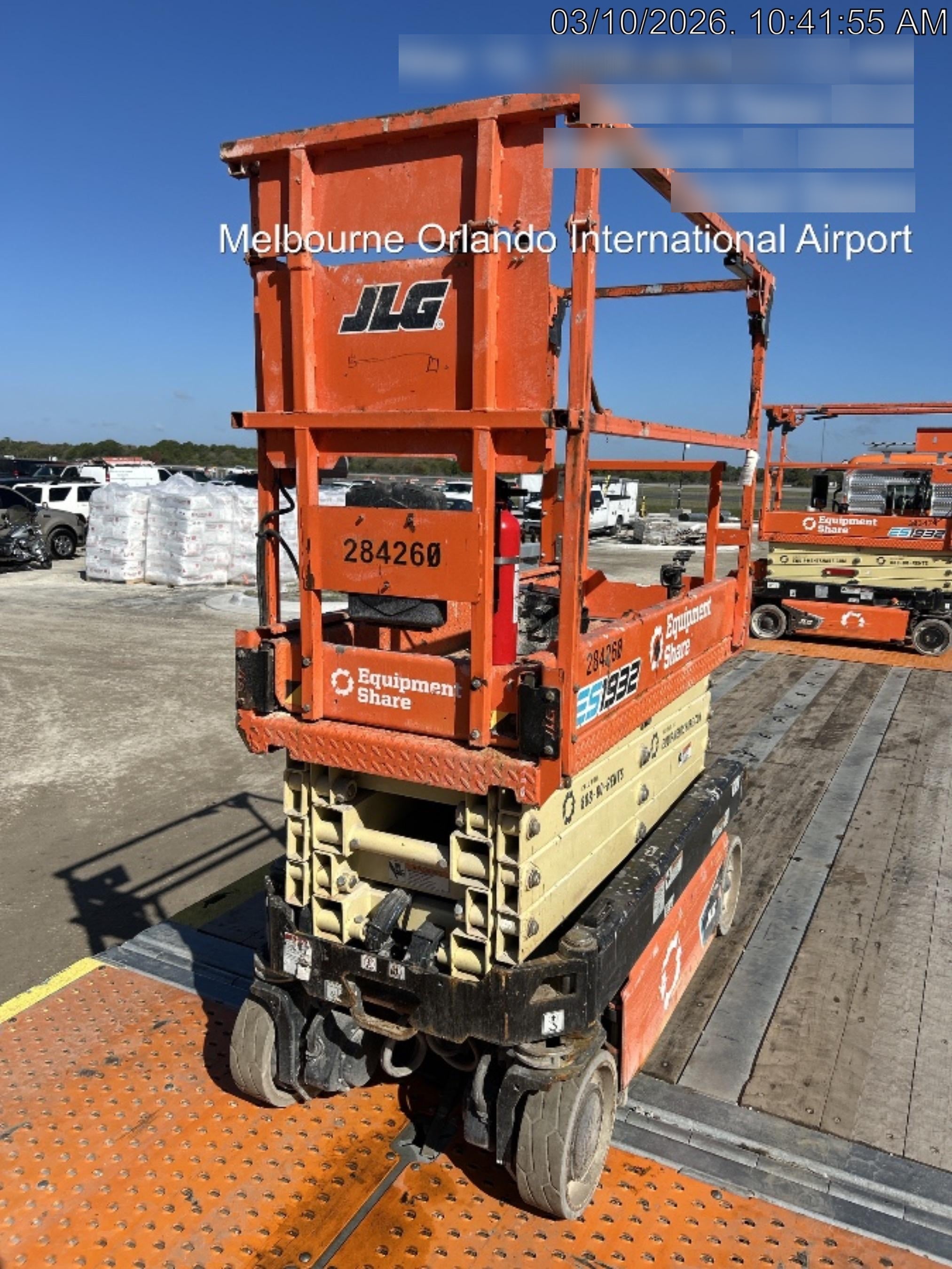 2022 JLG ES1932