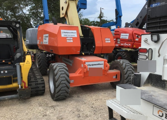 2019 JLG 860SJ