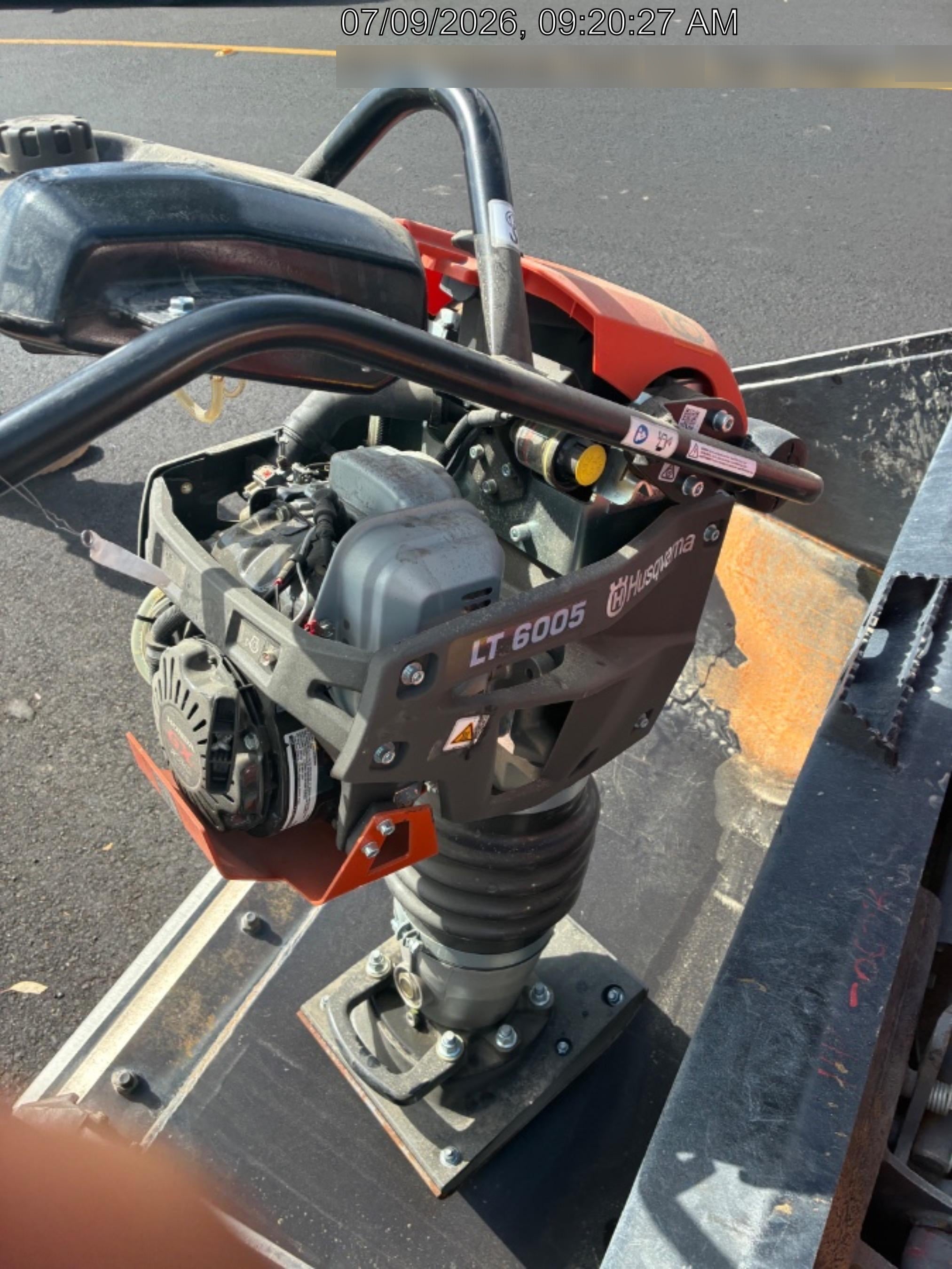 2025 HUSQVARNA LT6005