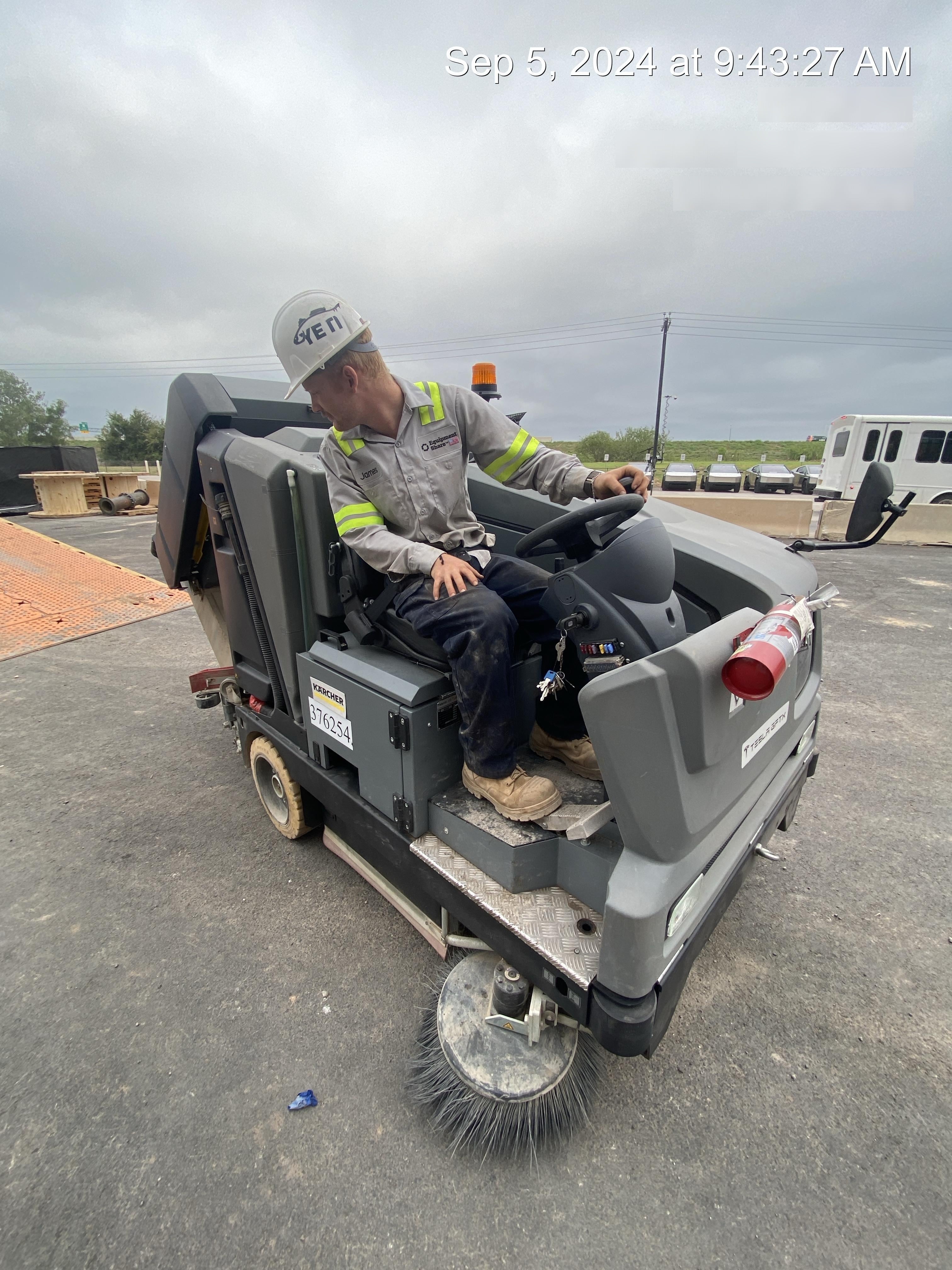 2024 KARCHER B 300 R
