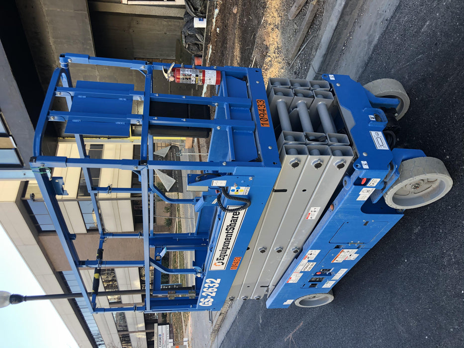 2020 Genie GS-2632 Solid NM Tires, Folding Rails with Half-Height Swing Gate, Beacon