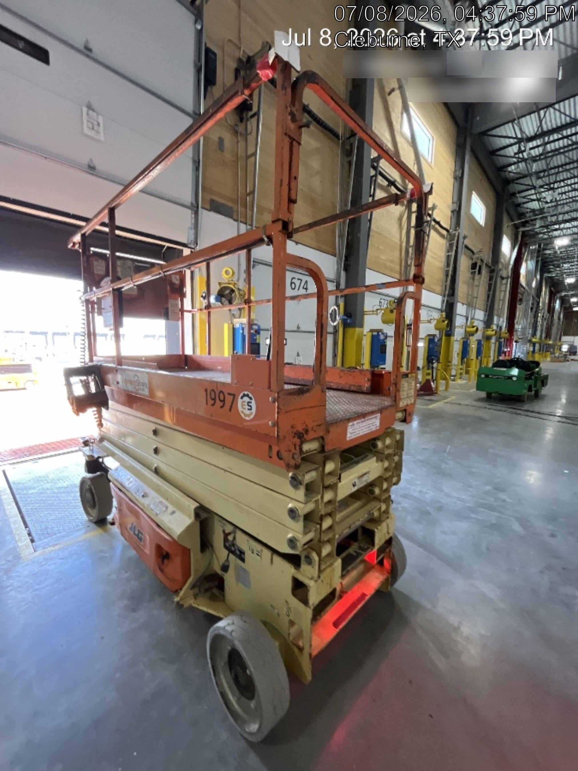 2016 JLG 3246ES