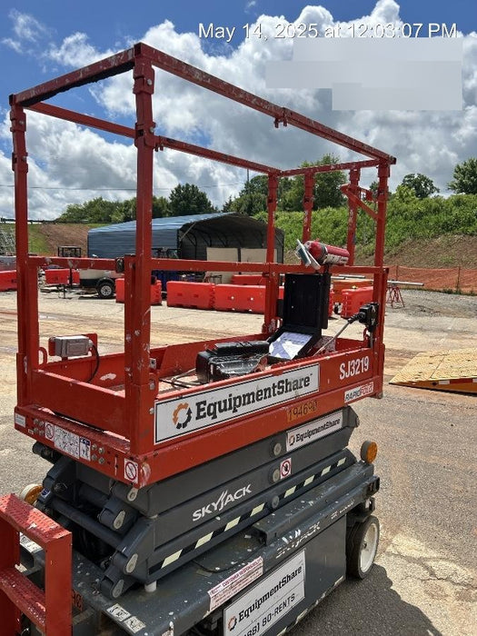 2021 SKYJACK SJ3219