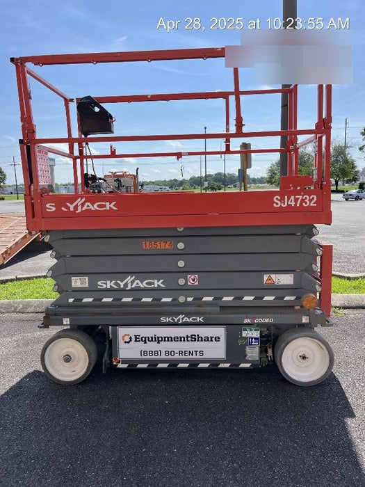 2021 SKYJACK SJ4732