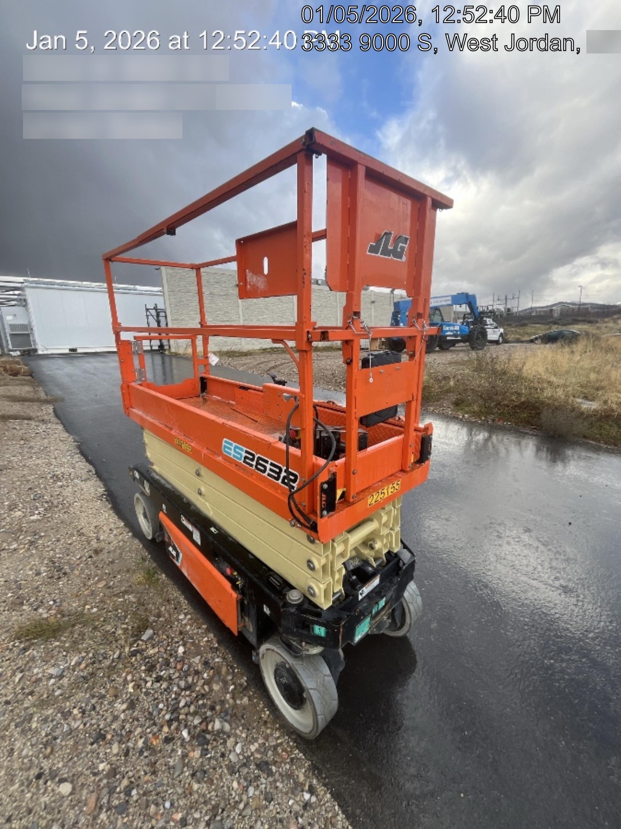 2022 JLG ES2632