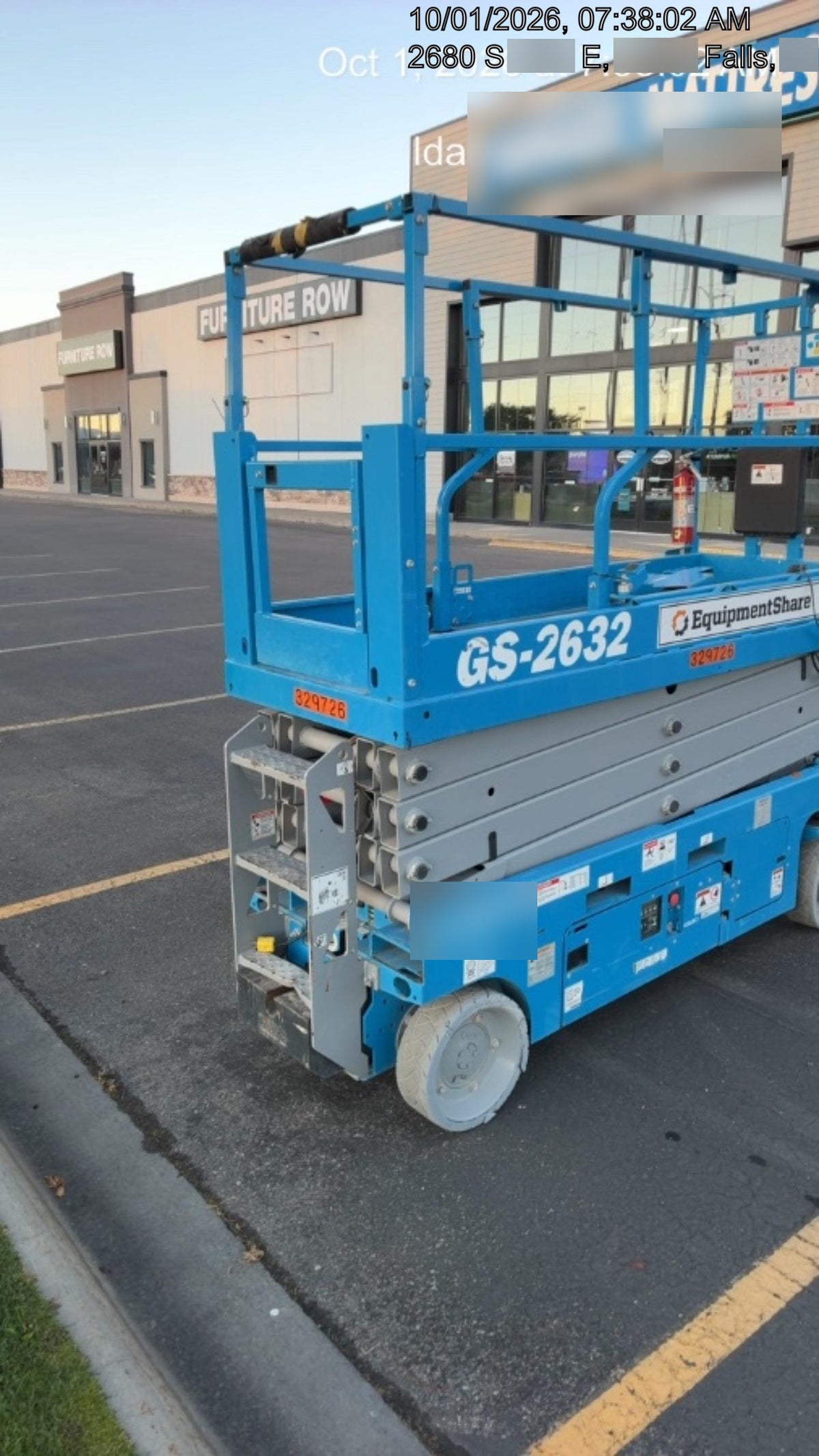 2023 GENIE GS-2632