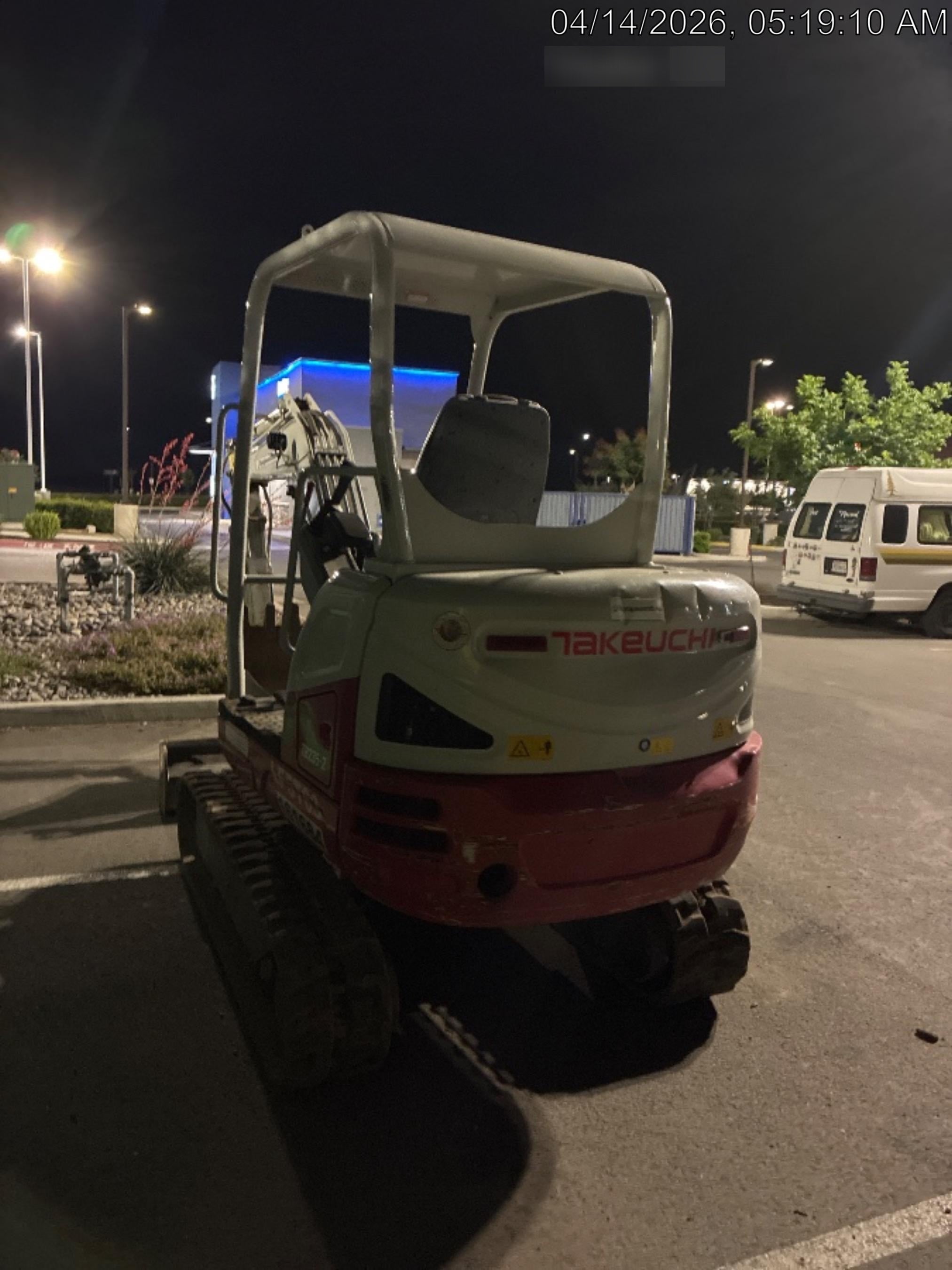 2021 TAKEUCHI TB235-2R