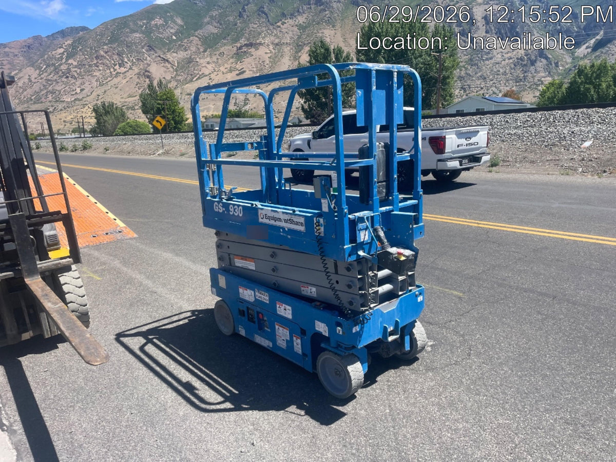 2019 Genie GS-1930 Half Height Swing Gate, 800W Inverter