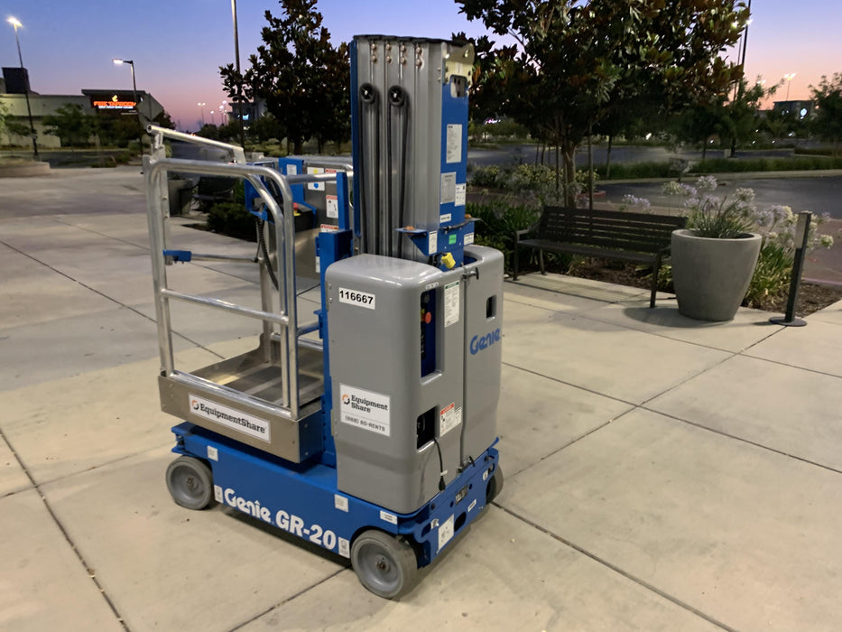 2020 GENIE GR-20