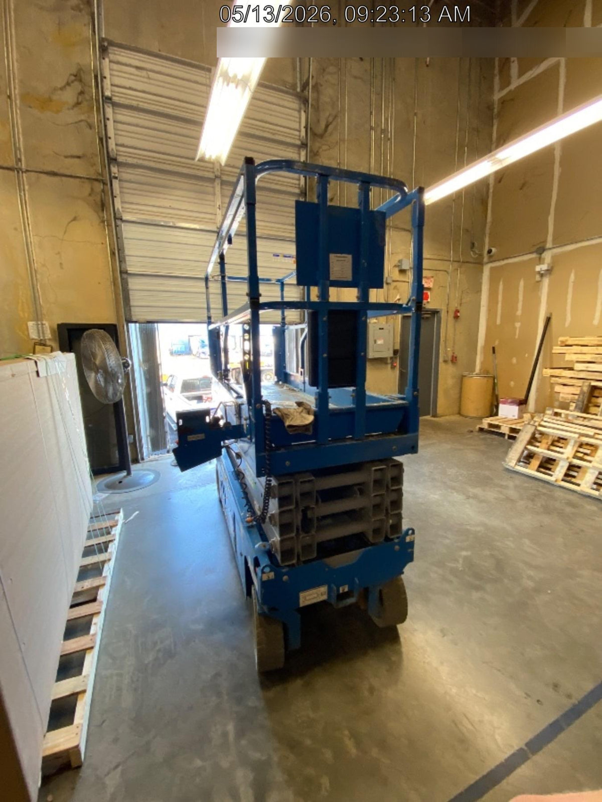 2019 Genie GS-2632 Folding rails with half height swing gate