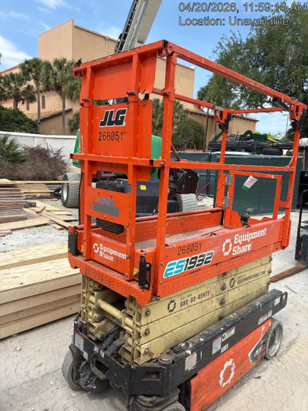 2022 JLG ES1932