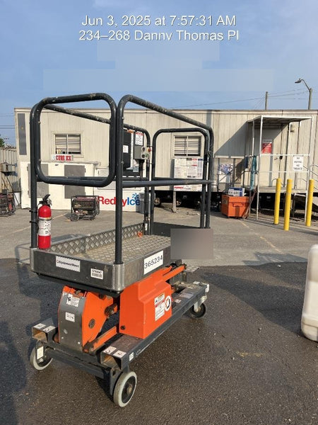 2023 JLG 1030P