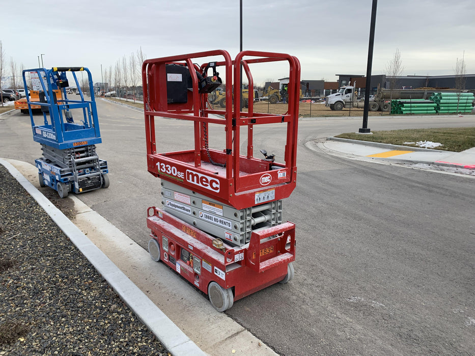 2020 MEC 1330SE Solid NM Tires, Steel Swing out Doors, LCS, Beacon, 900W Invertor