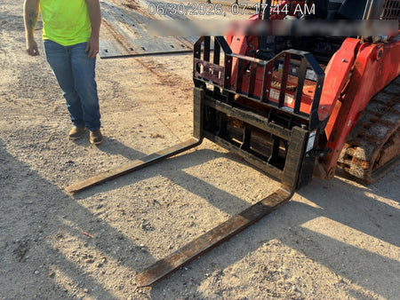 2024 VIRNIG 48" Pallet Forks - Virnig