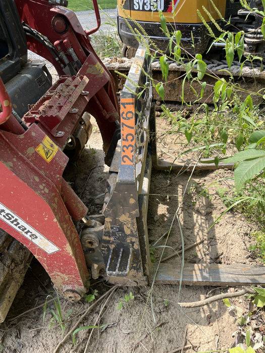 2022 PALADIN 48" Pallet Forks - Paladin