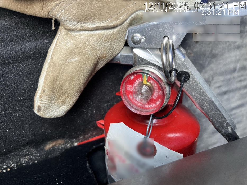 2023 CHEVROLET Express Van - Rental