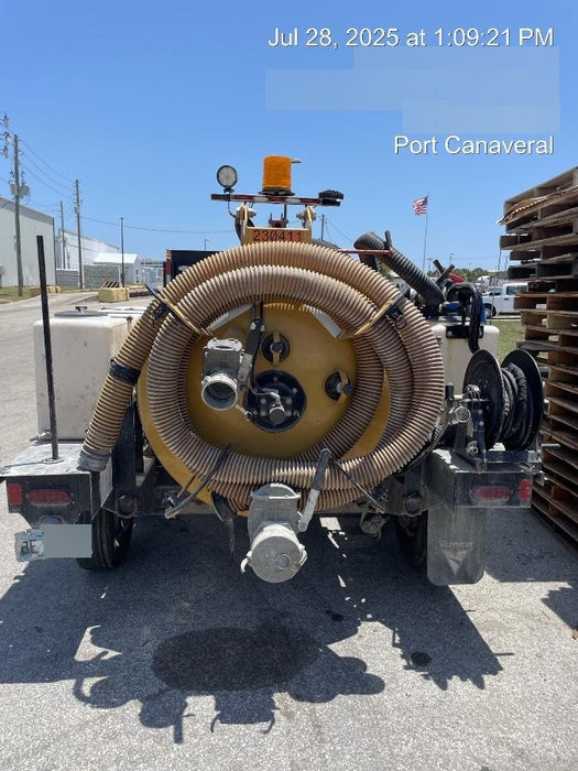 2022 Vac-Tron LP573XDT T4 Koehler Diesel Engine, 500 Gallon Debris Tank, x2 100 Gallon Water Tanks