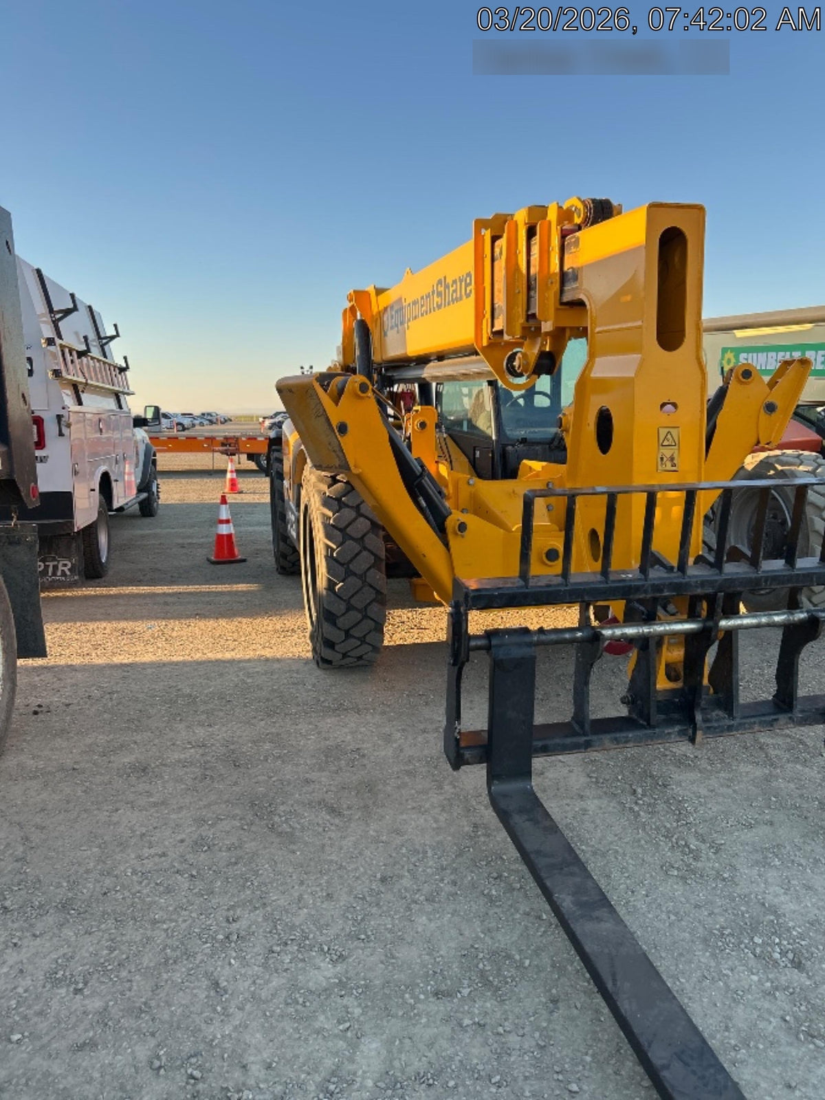 2025 JCB 512-56
