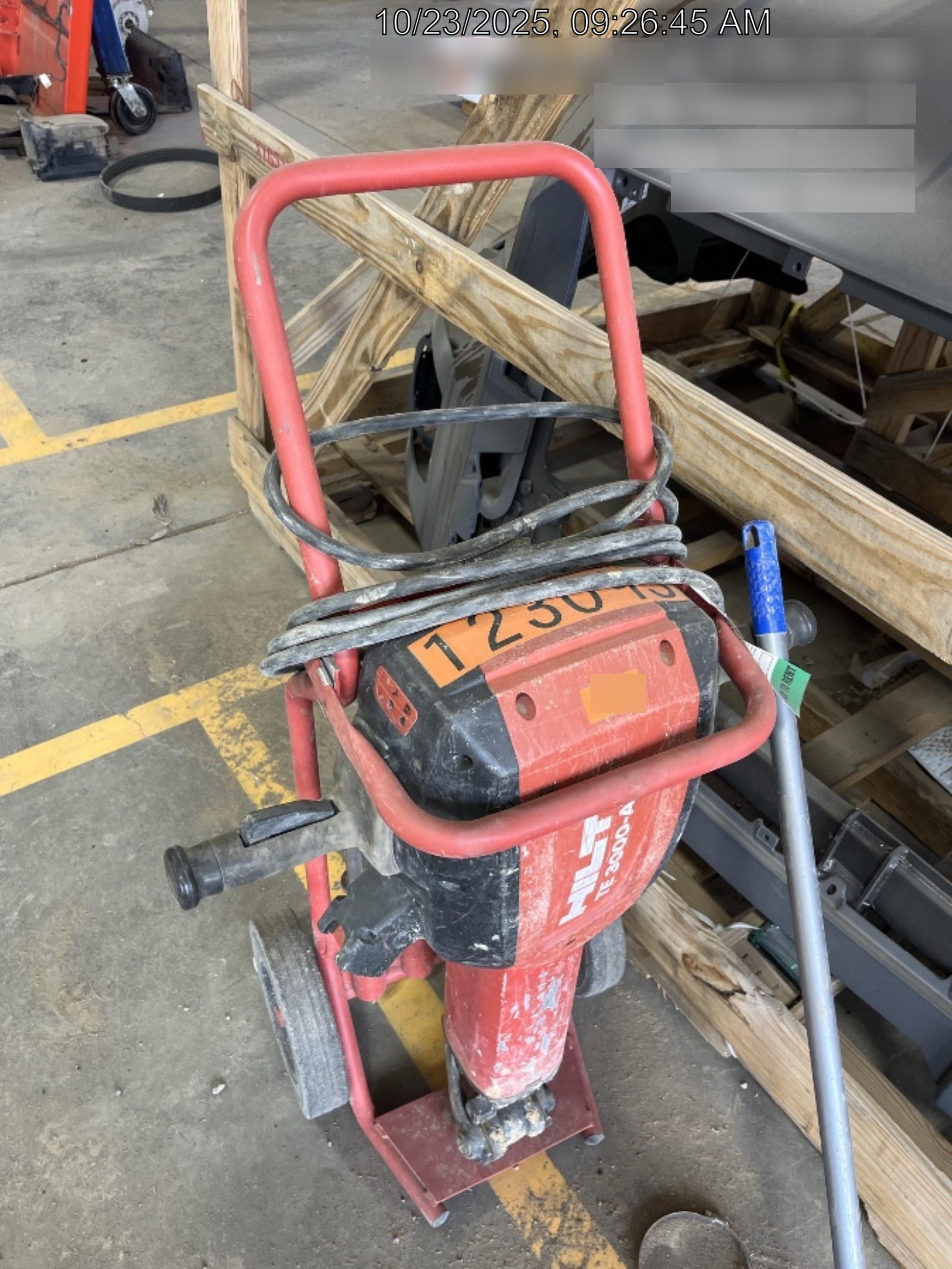 2020 HILTI TE 3000-AVR