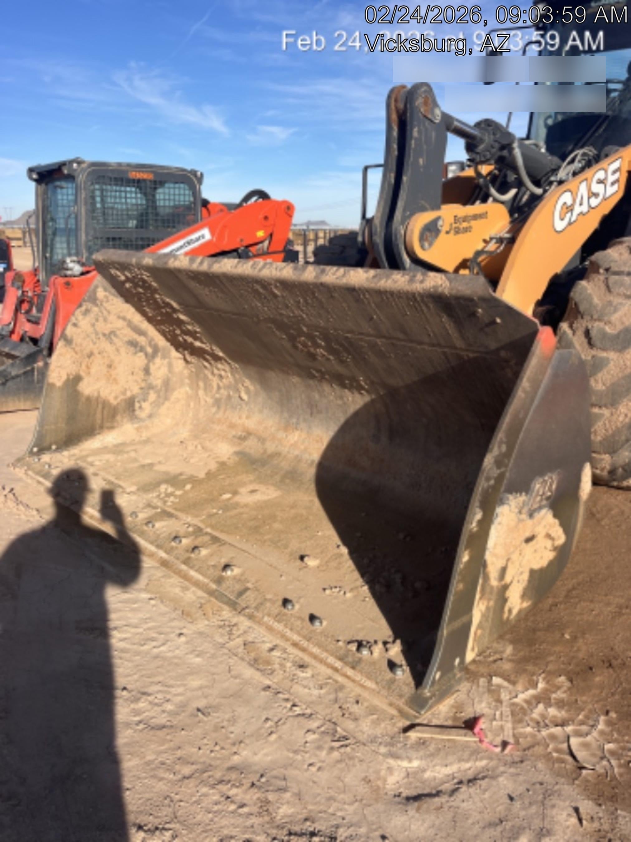 2023 CASE 821G