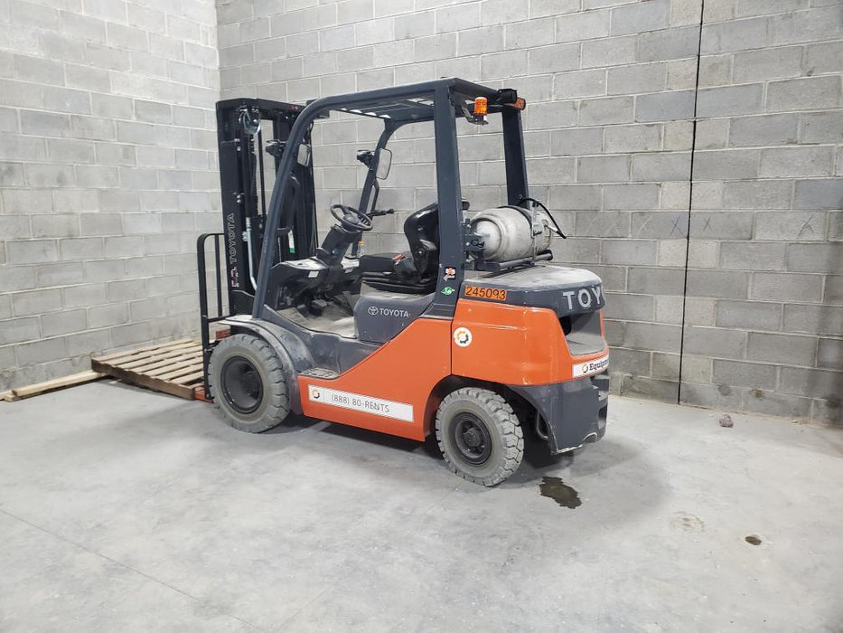 2022 TOYOTA 50-8FGU25