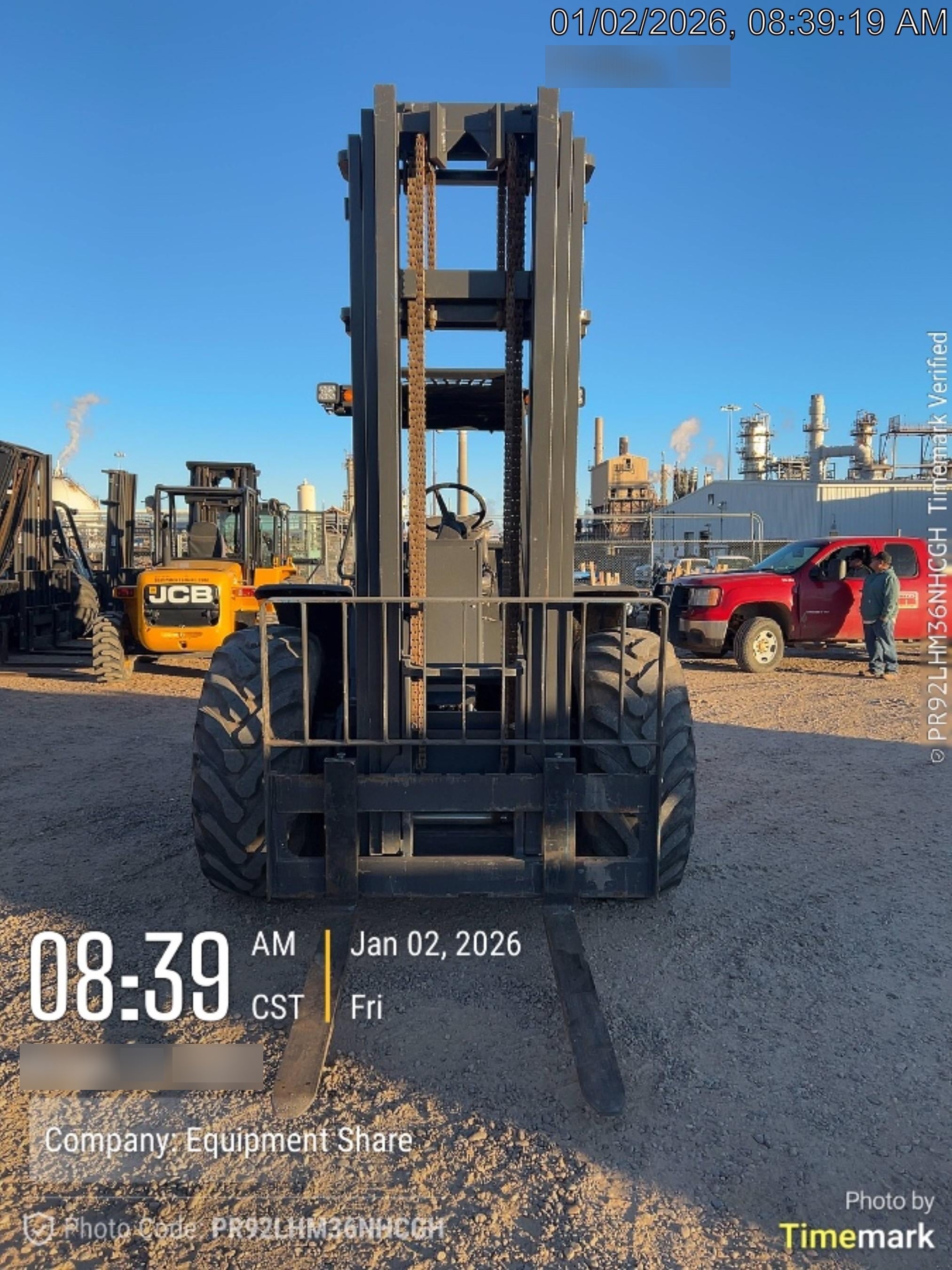 2023 CASE 588H