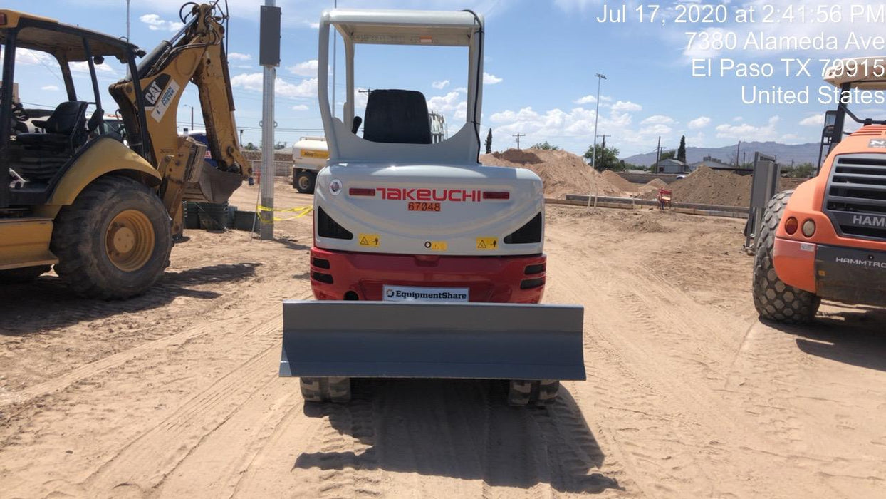 2020 TAKEUCHI TB235-2R