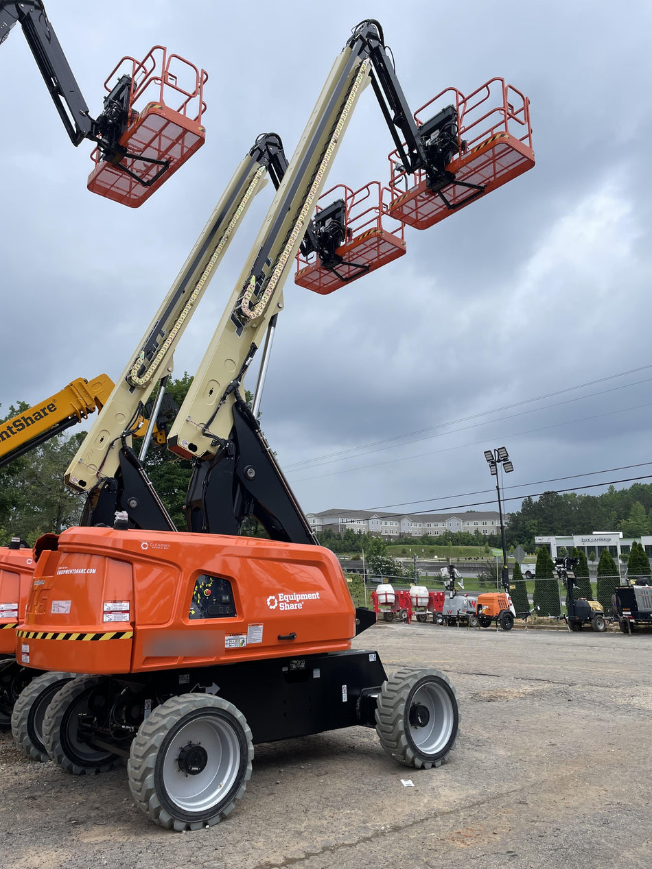 2025 JLG 660SJ