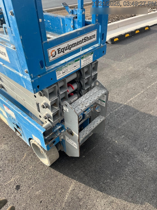 2020 Genie GS-1930 Solid Non Marking Tires, Beacon, Folding rails with half height swing gate, 800W Inverter