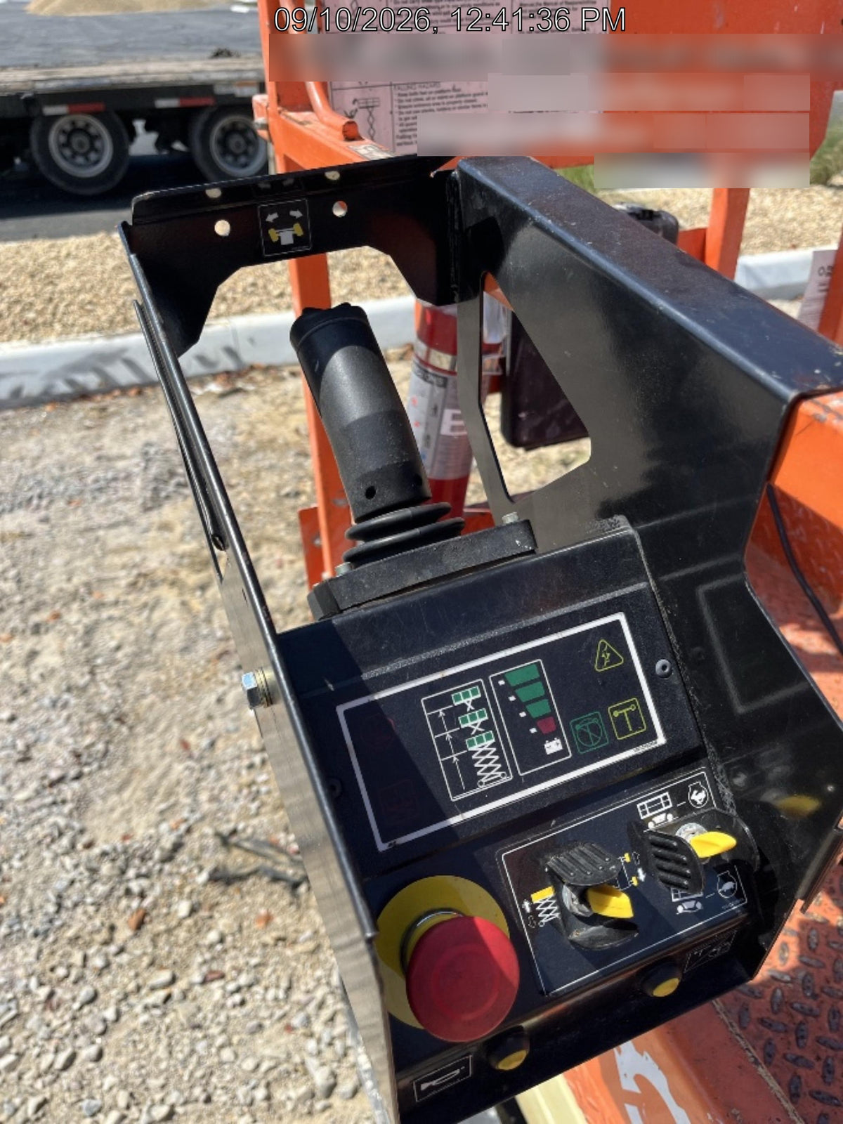 2022 JLG R1932