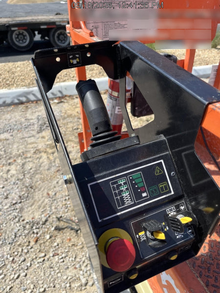 2022 JLG R1932