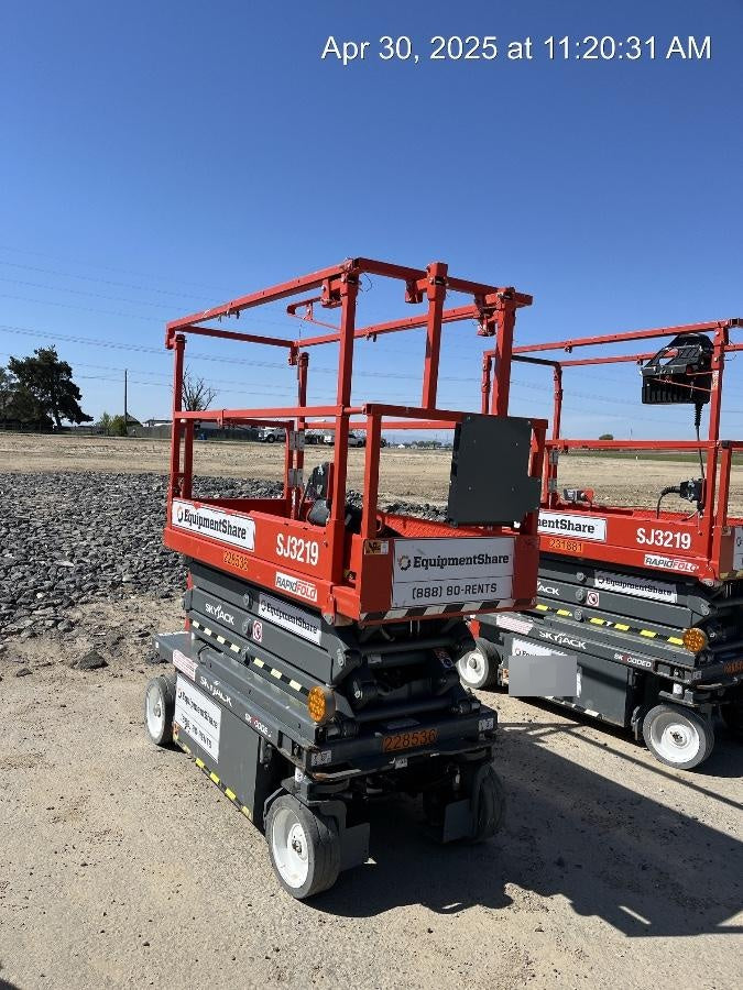 2022 SKYJACK SJ3219