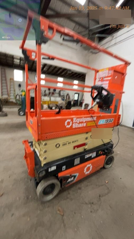 2022 JLG ES1932
