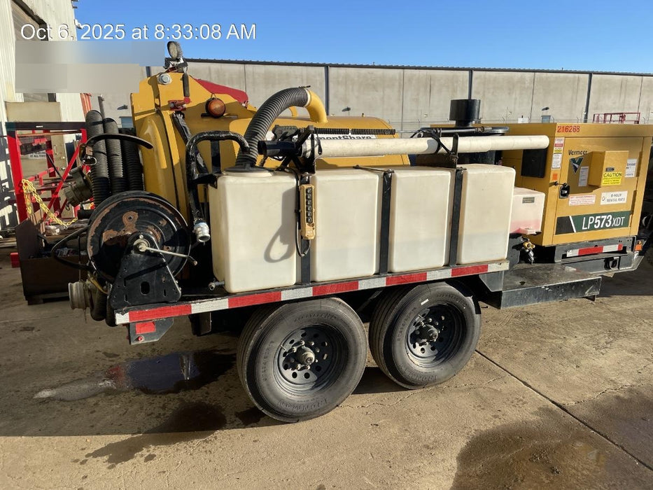 2022 Vac-Tron LP573XDT T4 Koehler Diesel Engine, 500 Gallon Debris Tank, x2 100 Gallon Water Tanks