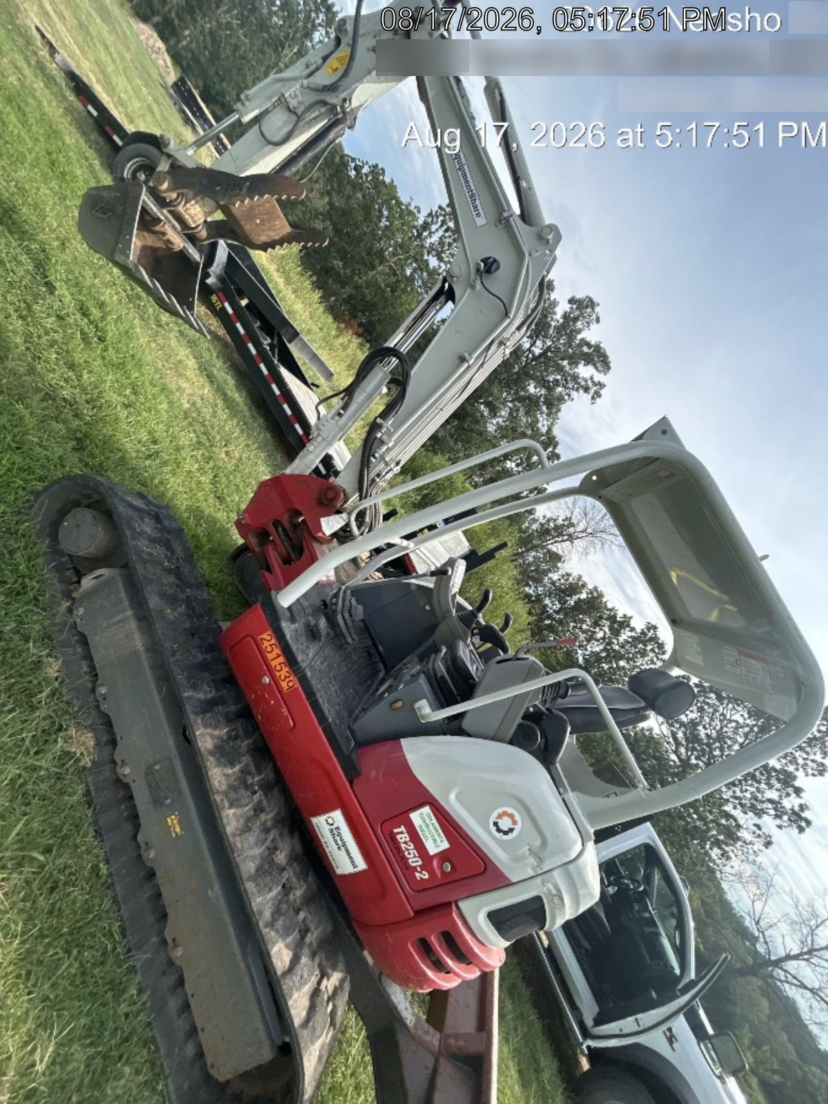 2022 TAKEUCHI TB250-2R