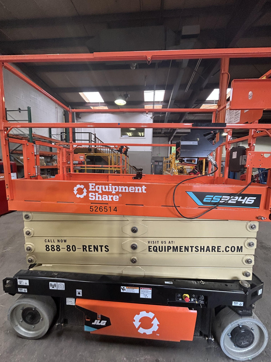 2025 JLG ES3246