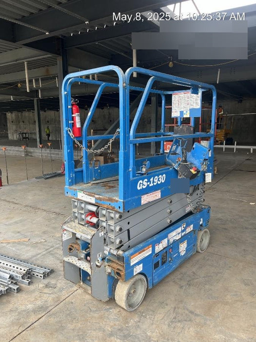 2019 Genie GS-1930 Fixed Rails with Chain Entry