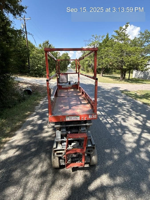 2018 Skyjack SJIII-3226 Skyjack SJIII3226 Scissor Lift w/Trojan Batteries