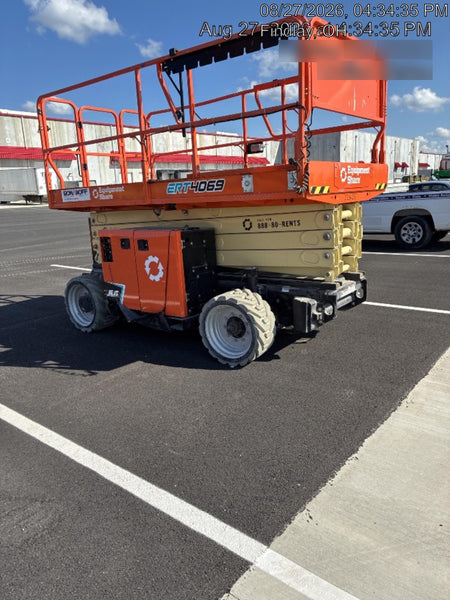 2023 JLG ERT4069