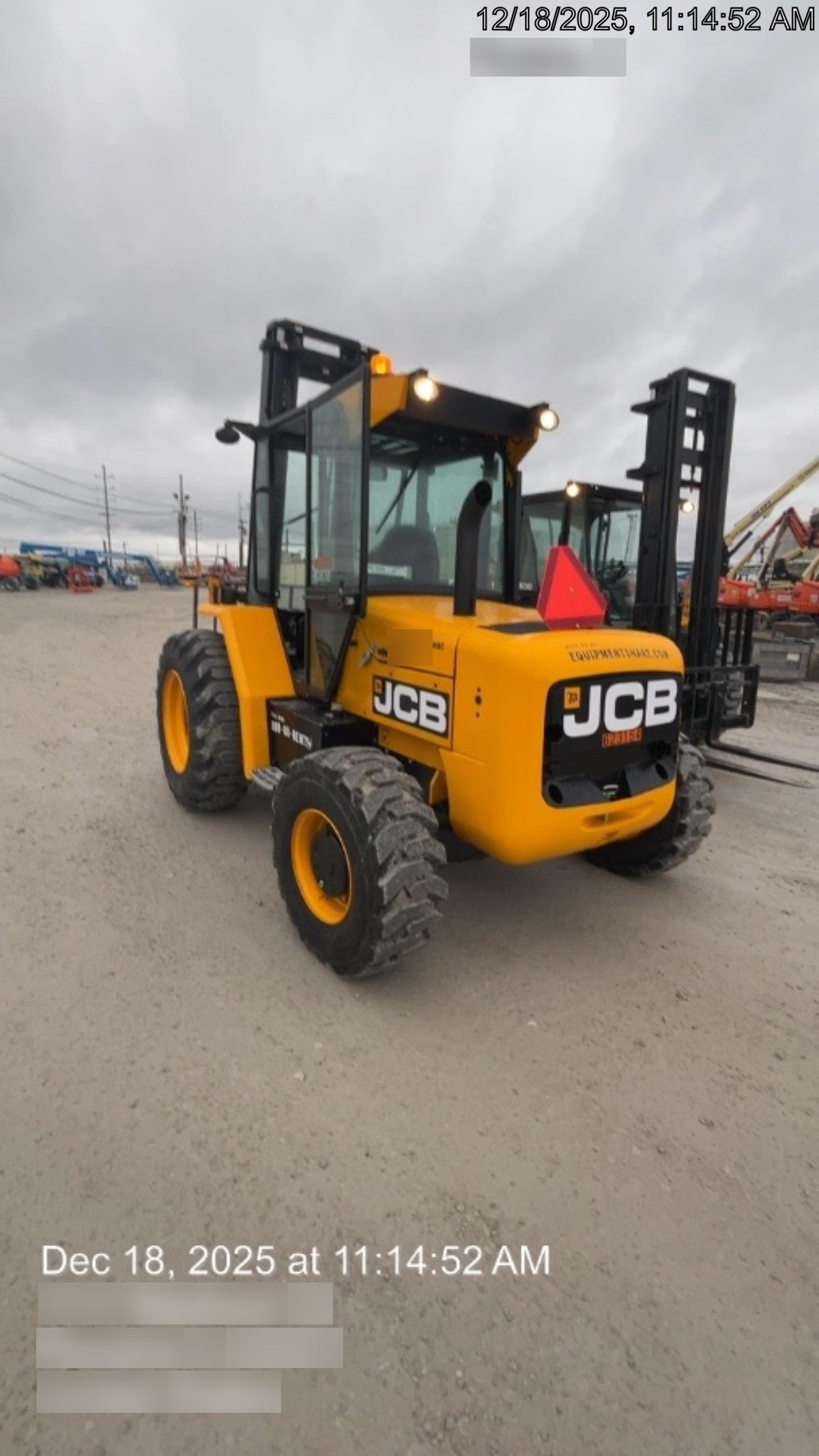 2025 JCB 930-4