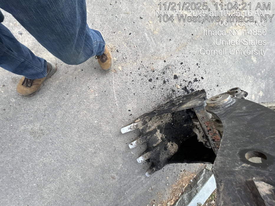 2025 TAKEUCHI 18" HD Bucket - Takeuchi