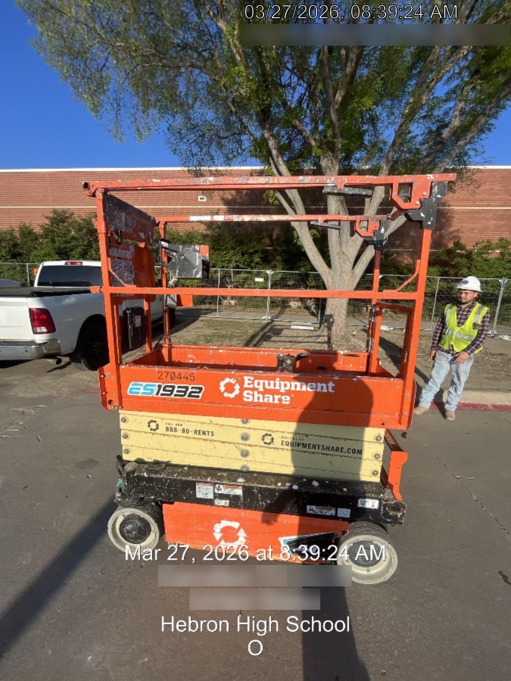 2022 JLG ES1932