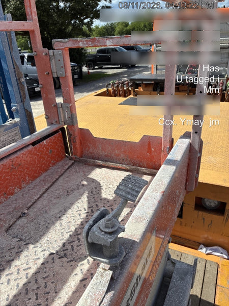 2021 JLG ES1932