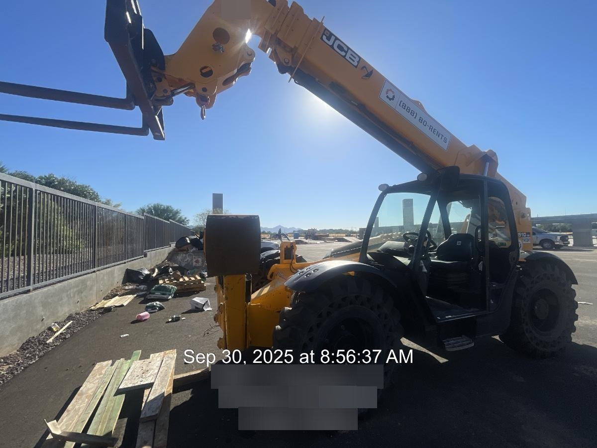 2021 JCB 510-56