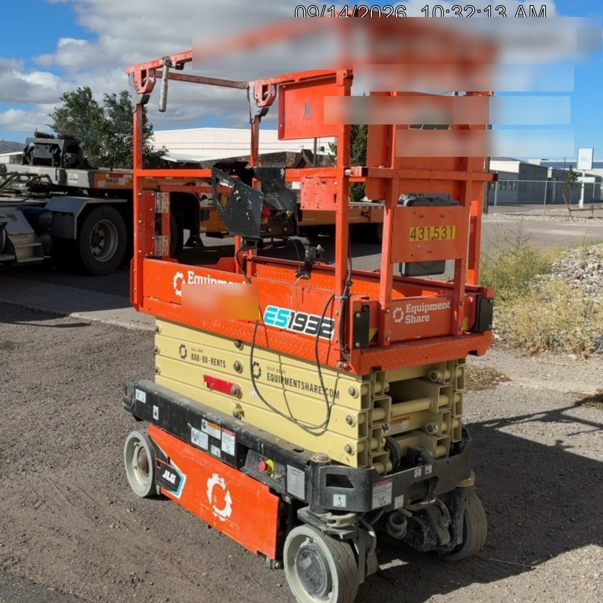 2024 JLG ES1932
