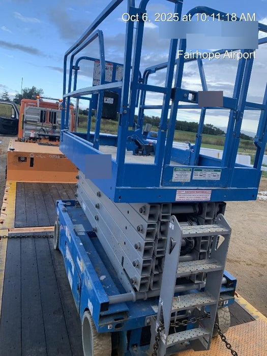 2019 Genie GS-4047 Folding rails with half height swing gate