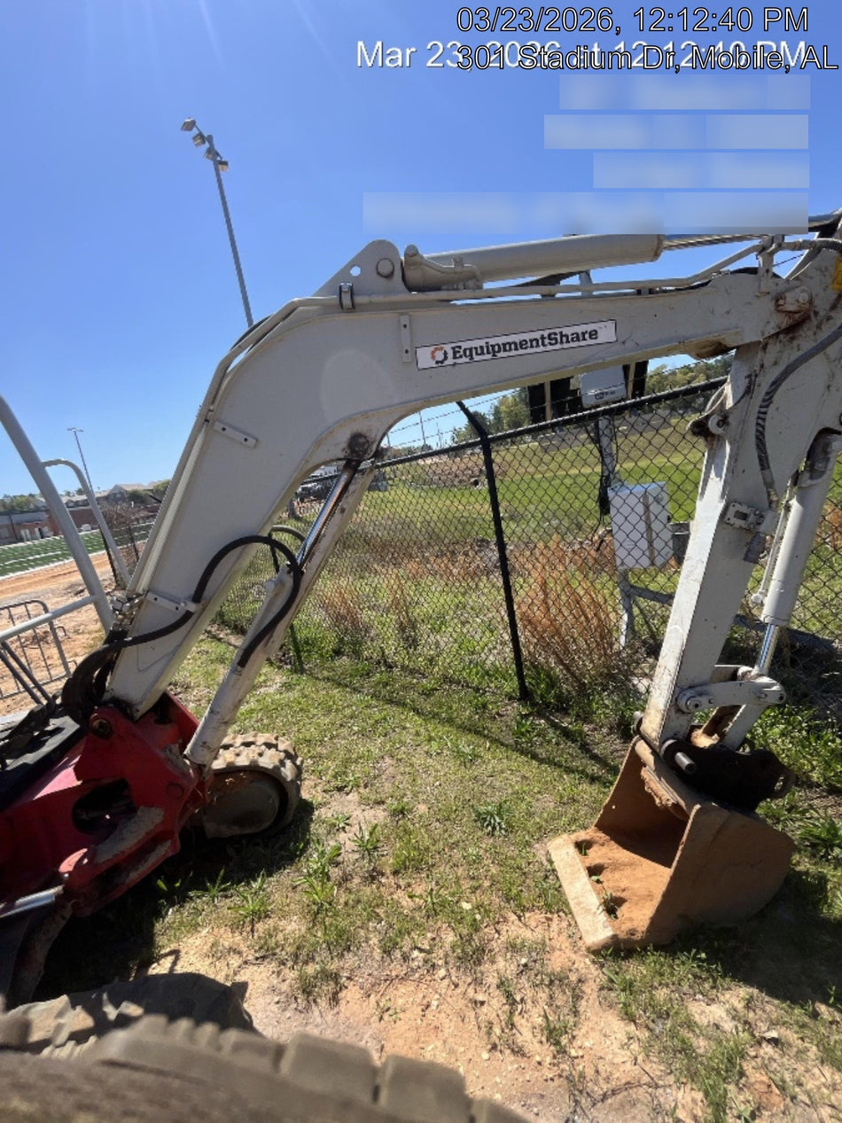 2022 TAKEUCHI TB235-2R