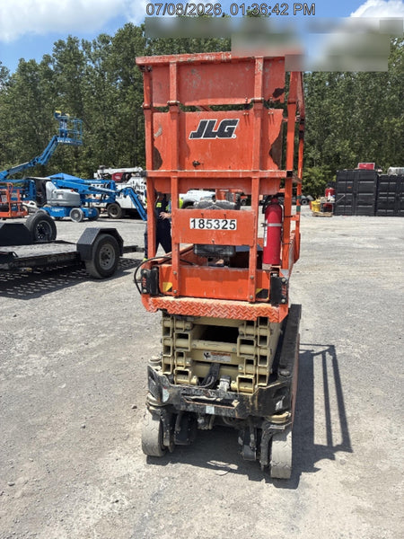 2021 JLG ES1932