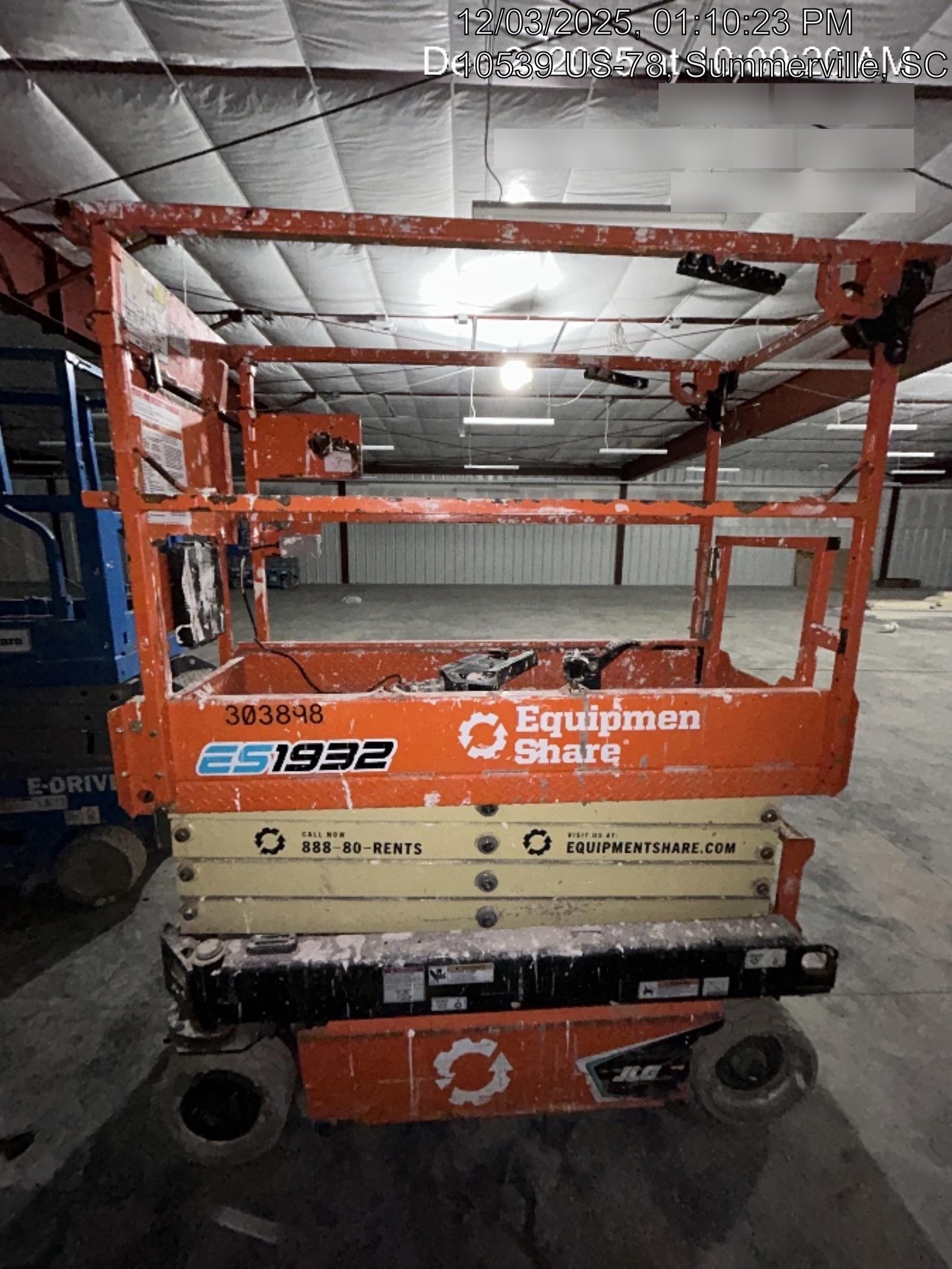 2023 JLG ES1932